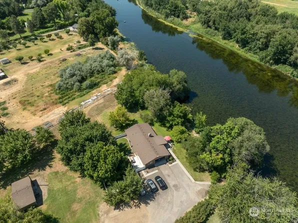 73530 N Pederson Road, West Richland, WA 99353