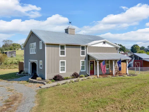 118 W Ellis Ln, Mount Carmel, TN 37645