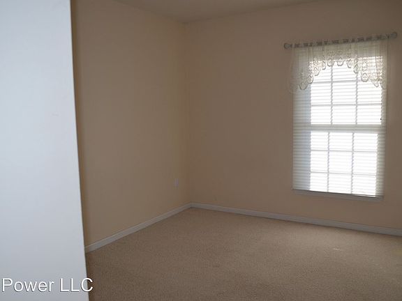 2nd image of 1026 Maid Marian Ln