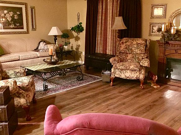 Spacious Family Room