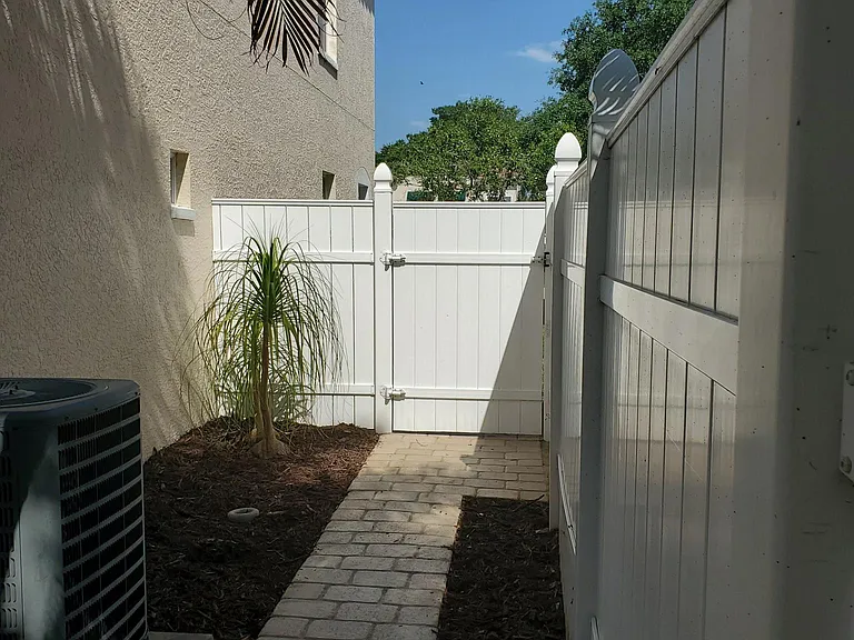 5660 Samter Ct — Photo 16
