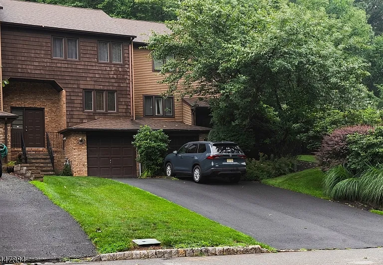 89 Continental Rd — Photo 36