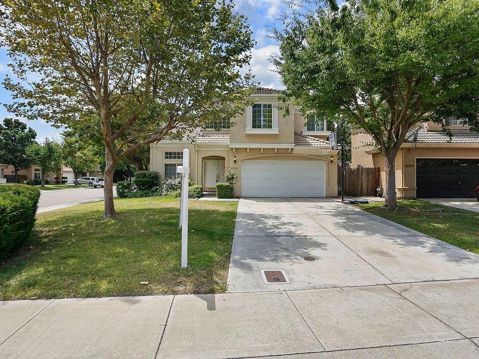 1st image of 10795 Pleasant Valley Cir