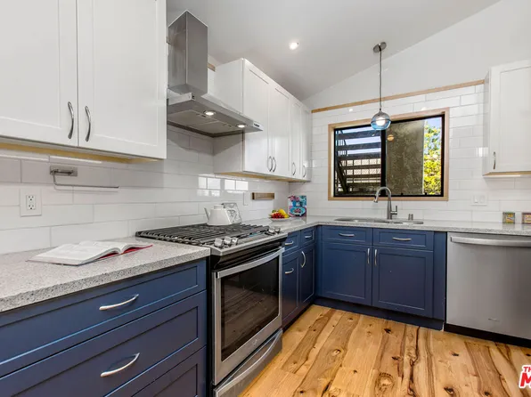 215 W Palm Ave APT 207, El Segundo, CA 90245