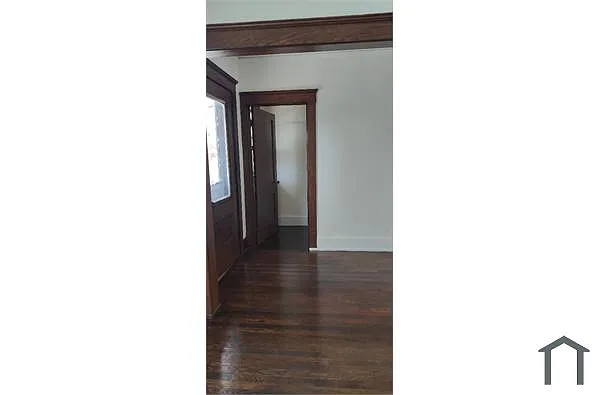 Building Photo - 1076 N Rademacher St