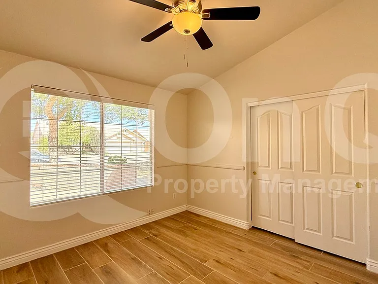 682 N Butte Ave — Photo 18