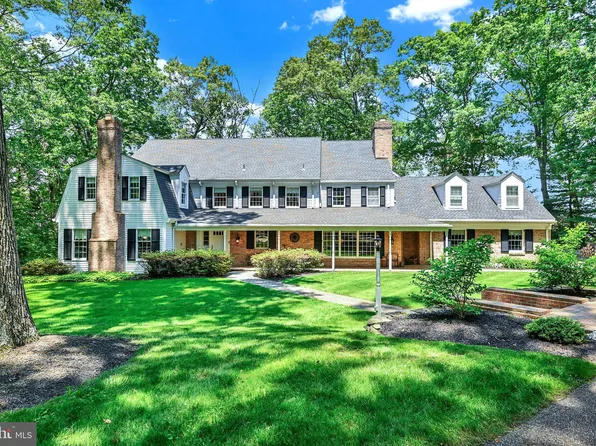 15 Woodmyers Rd, York, PA 17403