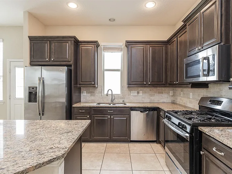 24943 Blue Mountain Park Ln — Photo 11