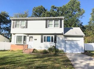 27 Stratford Rd, East Brunswick, NJ 08816