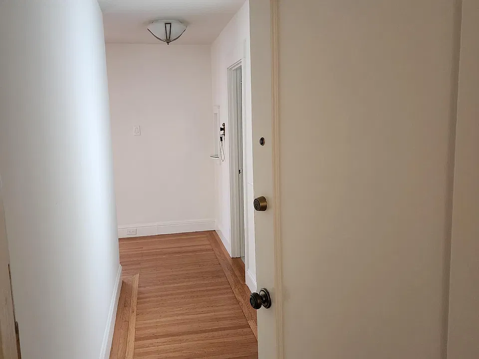 Entry door for #5