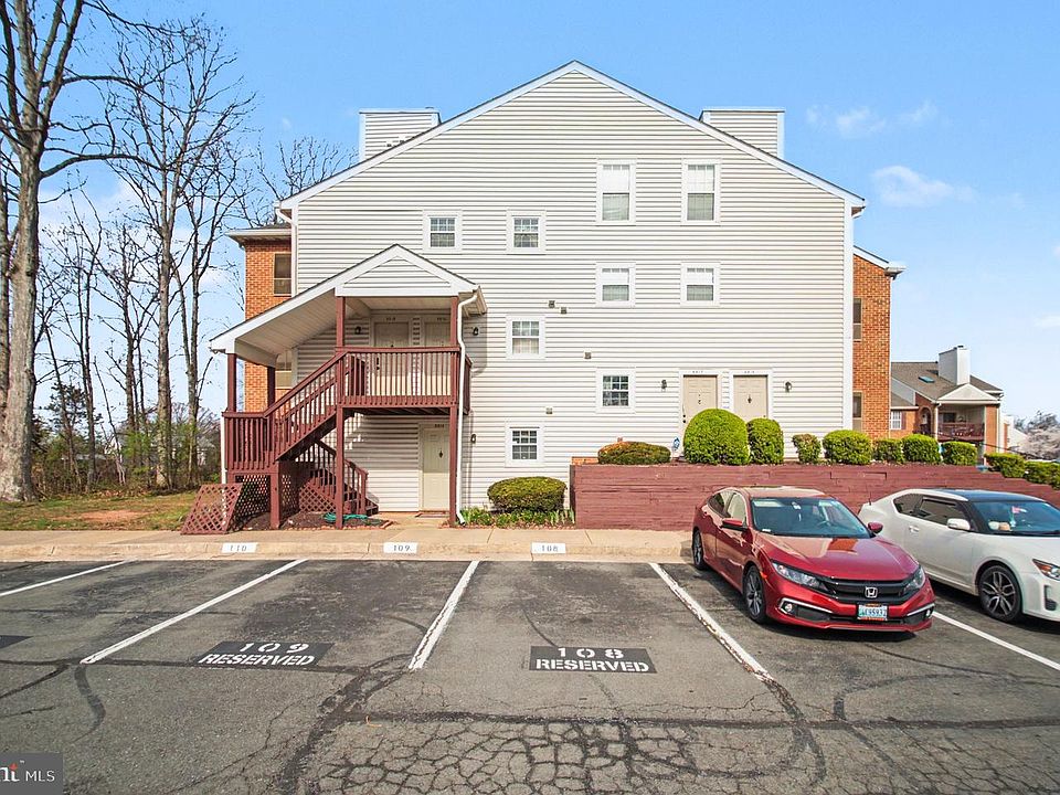 1st image of 8814 Tanglewood Ln Unit 102
