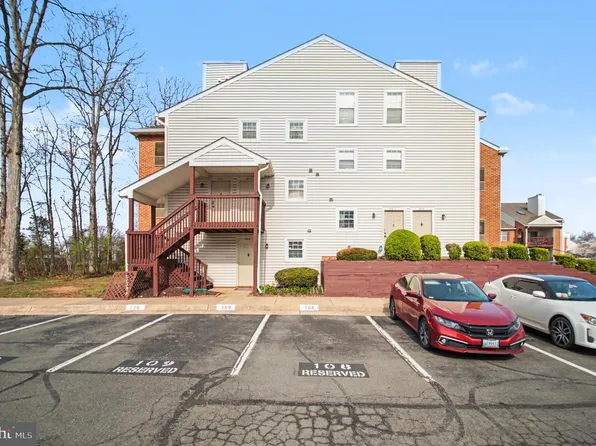 8814 Tanglewood Ln Unit 102, Manassas, VA 20110