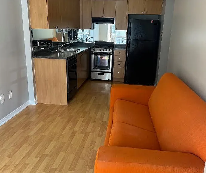 4975 Southampton Dr #143 — Photo 2