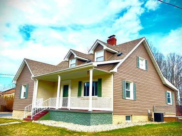 126 Grace St, Fayetteville, WV 25840