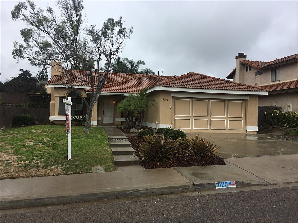 1st image of 1029 Paseo Entrada