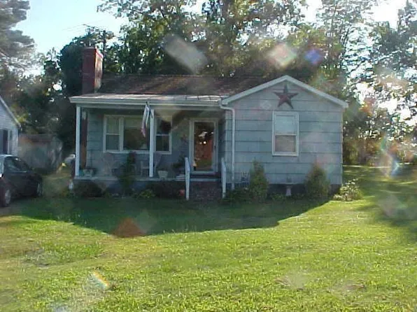 1508 Airport Rd, Kinston, NC 28504