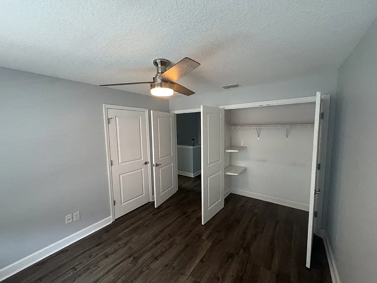 3701 W Carmen St #6 — Photo 23