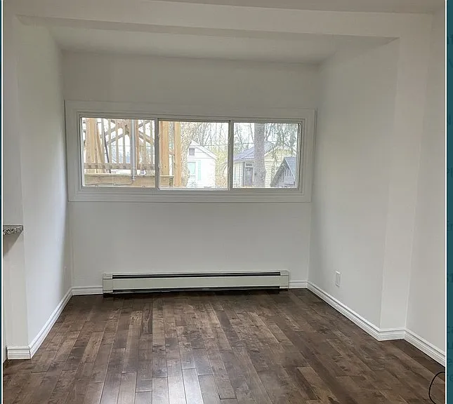 64 Duchess Ave #1 — Photo 4