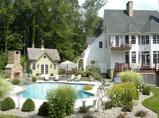 21 Sanford Rd, Stockton, NJ 08559