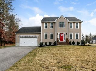 31 Brookside Dr, Hanson, MA 02341