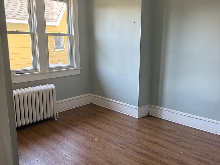 89 E Washington Ave #5 — Photo 7