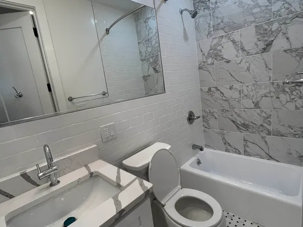 1035 Halsey Street image 5 of 15