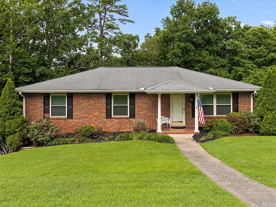 1st image of 74 Kriswood Dr