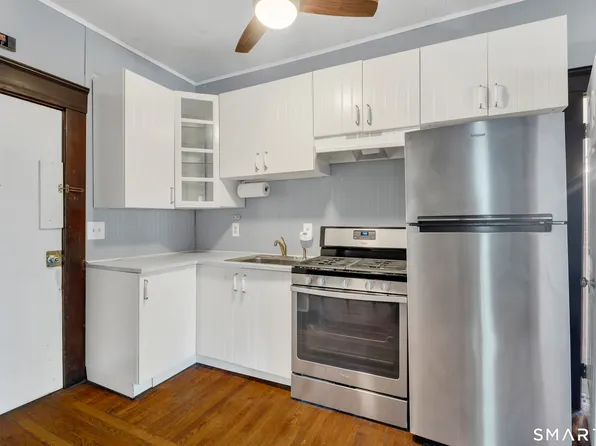 829 Orange St #2A, New Haven, CT 06511