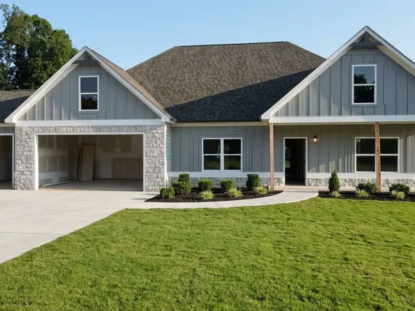 213 Randolph Farms Dr, Dallas, GA 30132