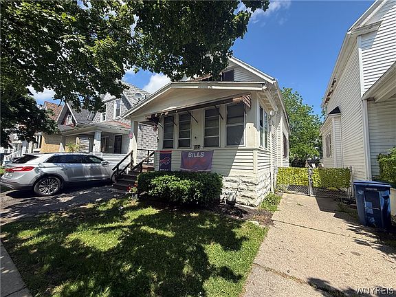 2nd image of 97 Eller Ave