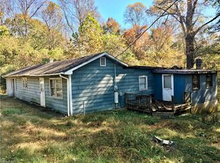 271 Town Creek Rd, Eden, NC 27288