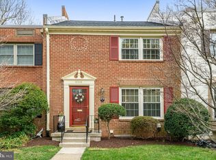 8316 Garfield Ct, Springfield, VA 22152