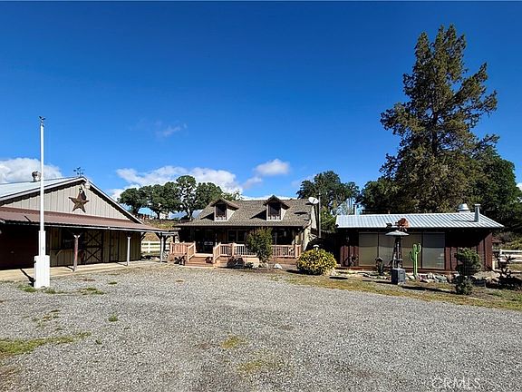 2nd image of 355 Main St