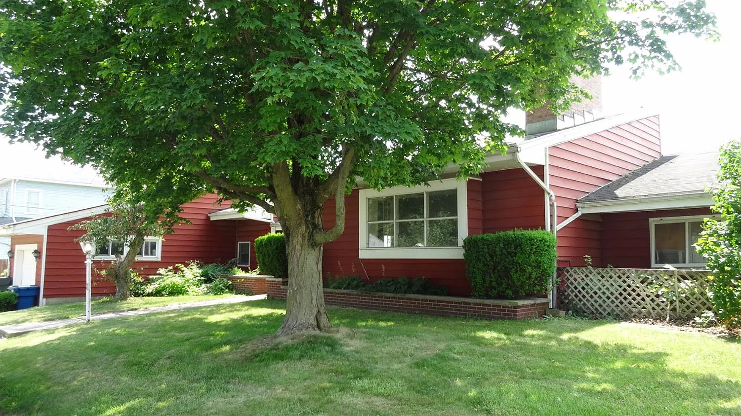 202 Shalley Dr photo 1