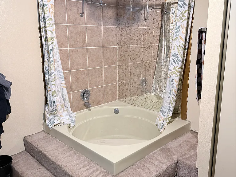 4640 Koval Ln #51D — Photo 34