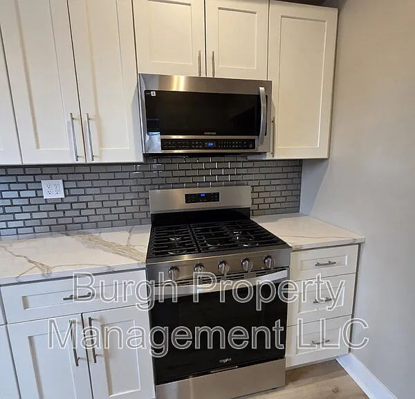 139 W 9th Ave — Photo 2