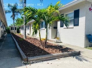 628 88th Ave N #HC3, Saint Petersburg, FL 33702