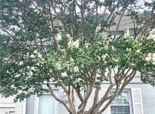 5707 Bramblegate Rd #E, Greensboro, NC 27409