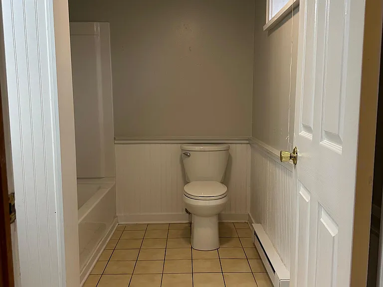 1945 W Lake Rd #3 — Photo 15