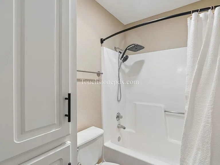 9977 SE Talbert St — Photo 21