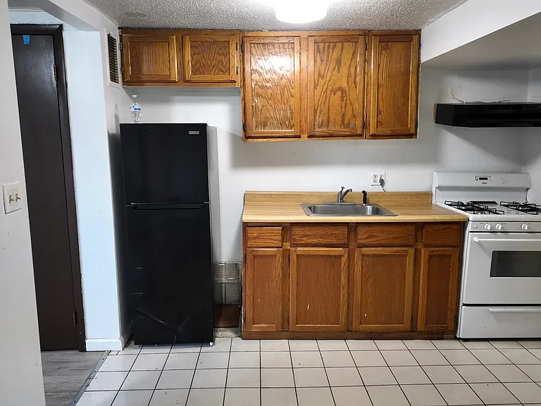 9 Jewett St #9 — Photo 11