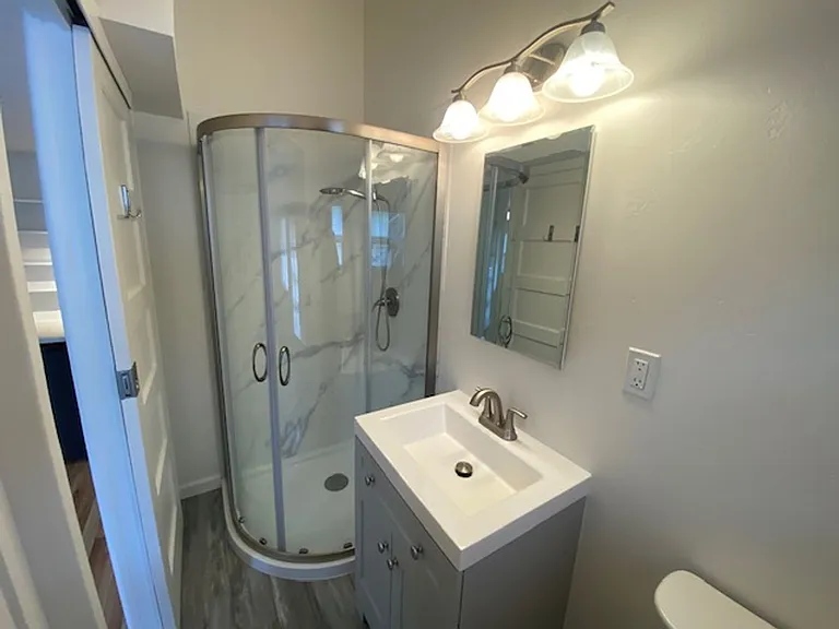 246 Locust St — Photo 8