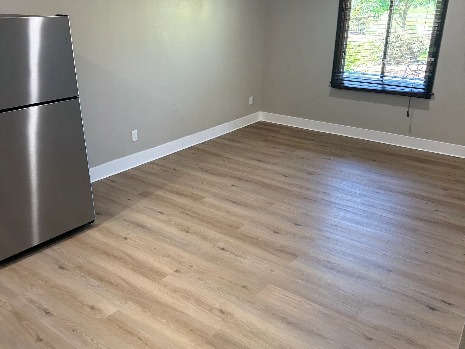 1 bed, 556 sqft, $1,150 — Photo 2