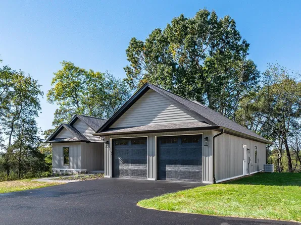 1843 Five Forks Rd, Bedford, VA 24523
