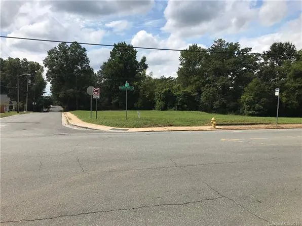 2301 Rozzelles Ferry Rd, Charlotte, NC 28208