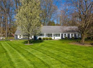 30 Countryside Rd, Fairport, NY 14450