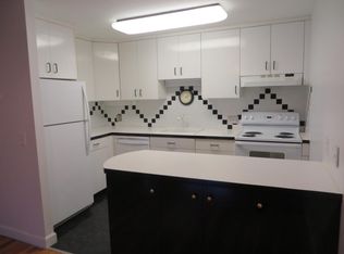 400 Bellevue Ave APT 209, Newport, RI 02840