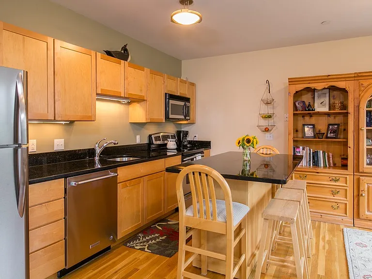 429 Norfolk St #18 — Photo 5