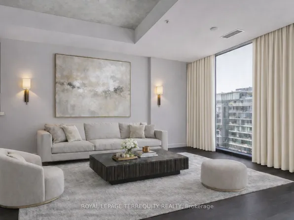 629 King St W, Toronto, ON