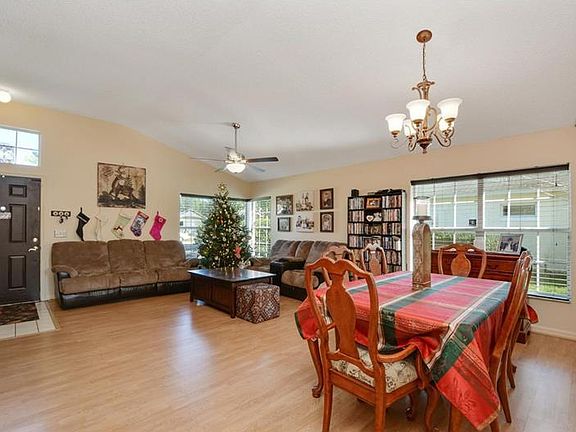 5th image of 211 Needham Ct